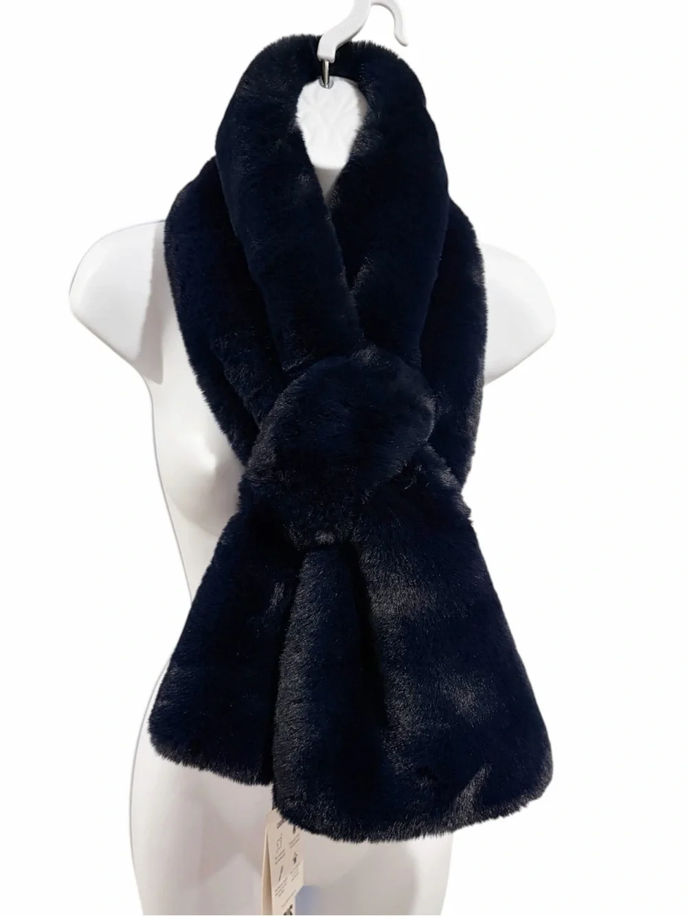 NWT Apparis Luna Faux Fur Scarf Navy